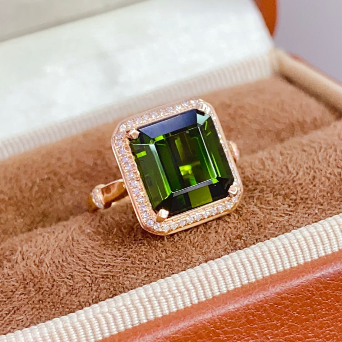 14k Gold 6.15 Ct Natural Tourmaline & Diamond Ring - 2