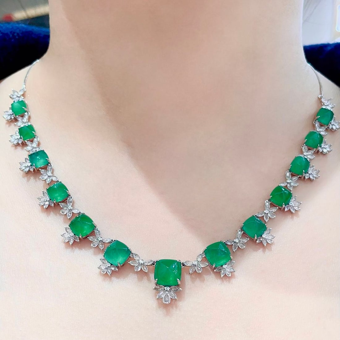 14k Gold 25.9 Ct Natural Emerald & Diamond & Sapphire Necklace - 6