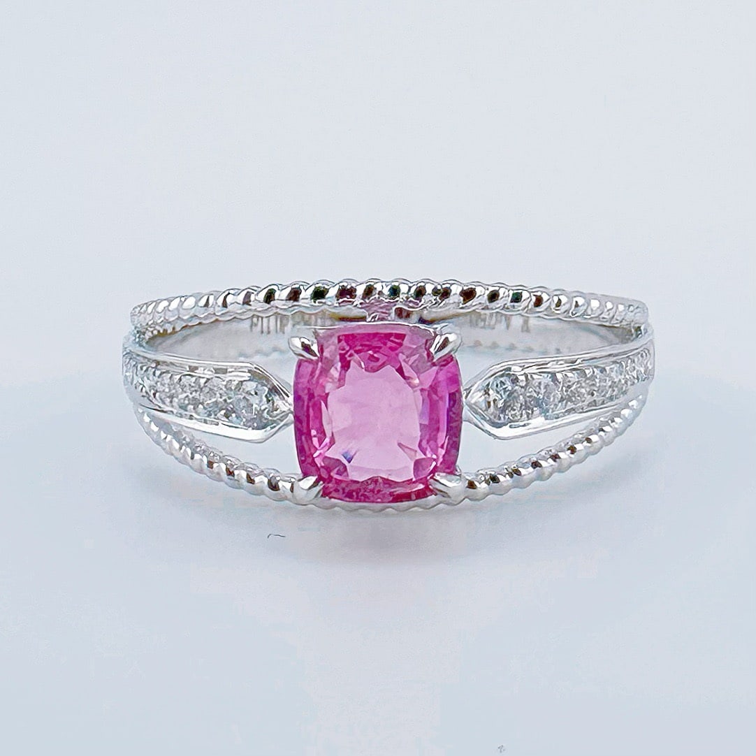 14k Gold 1.19 Ctw Natural Padparadscha Sapphire & Diamond Ring: Ref:231134060 // gold content:14k gold // ring size:7. 25us // // main gemstone:padparadscha sapphire // shape:cushion // carat weight:1. 08ct // color:orangish pink // treatment:natural // //