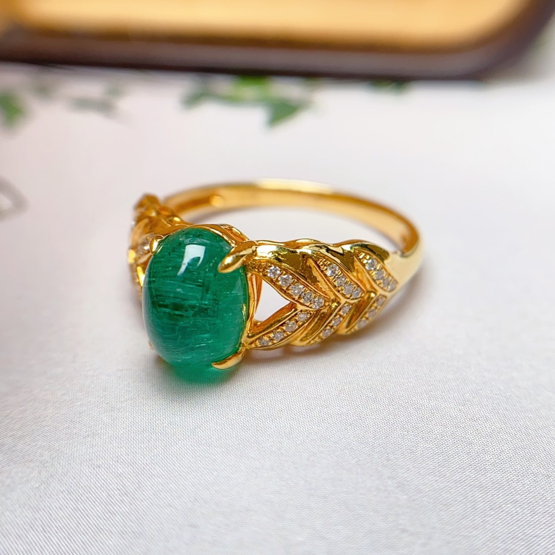 14k Gold 2.00 Ct Natural Emerald & Diamond Ring - 6