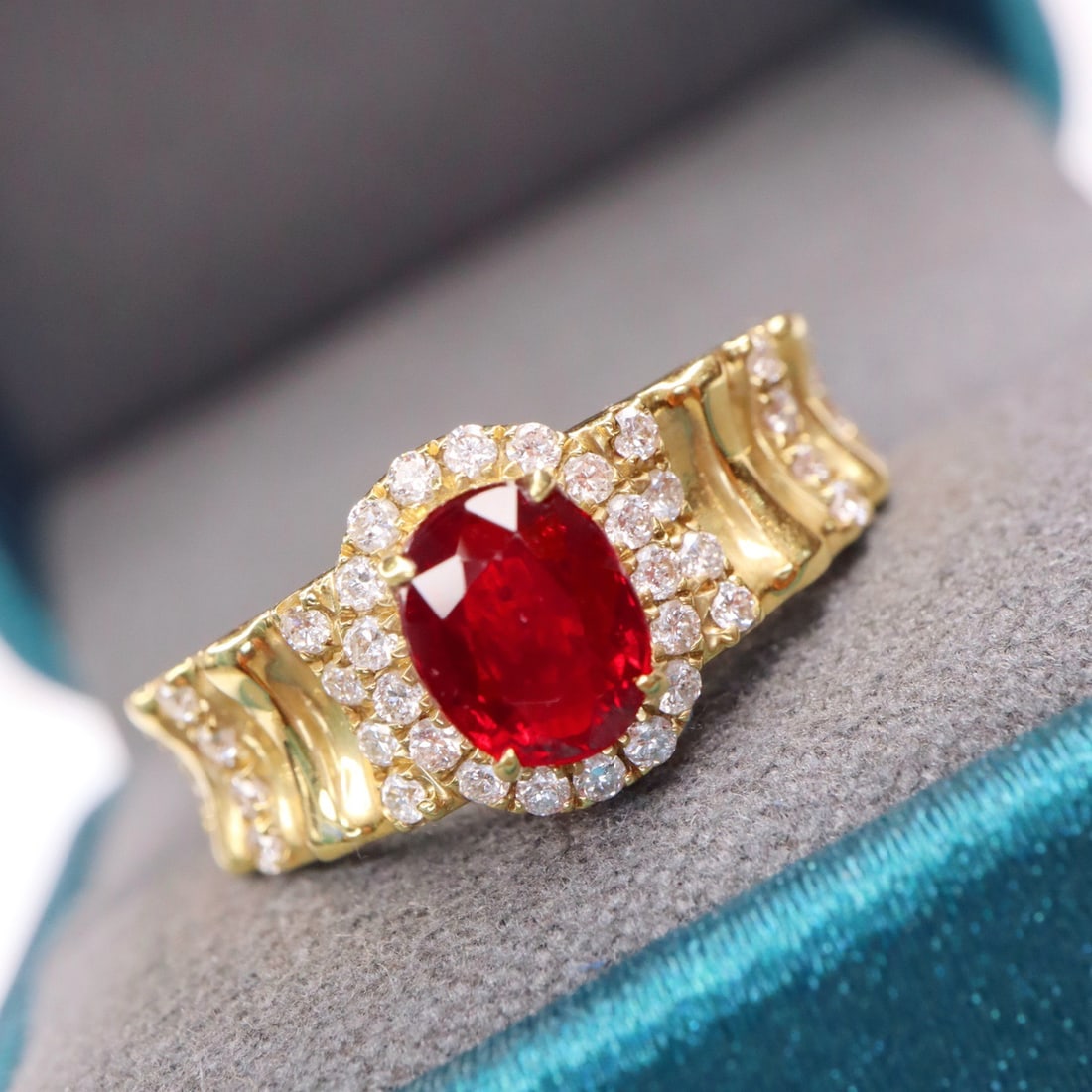 14k Gold 1.51 Ctw Vivid Red Natural Ruby & Diamond Ring - 3