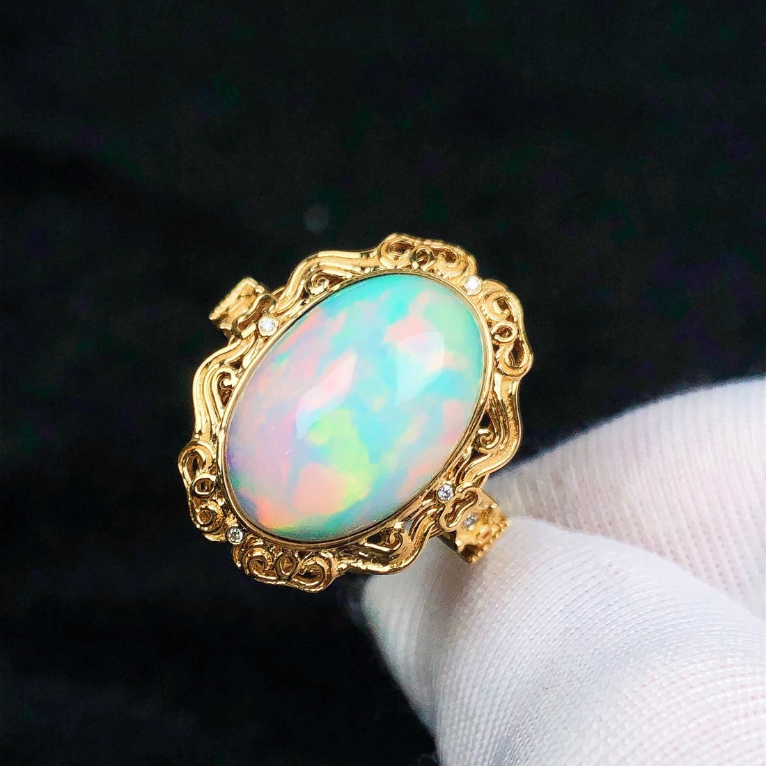 14k Gold 4.09 Ctw Natural Opal & Diamond Ring - 3