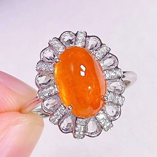 14k Gold 5.55 Ctw Natural Spessartine & Sapphire Ring: Ref:231134093 // gold content:14k gold // ring size:7. 25us // // main gemstone:spessartine // shape:oval // carat weight:5. 05ct // color:orange // treatment:natural // // adjacent gemstone 2 :