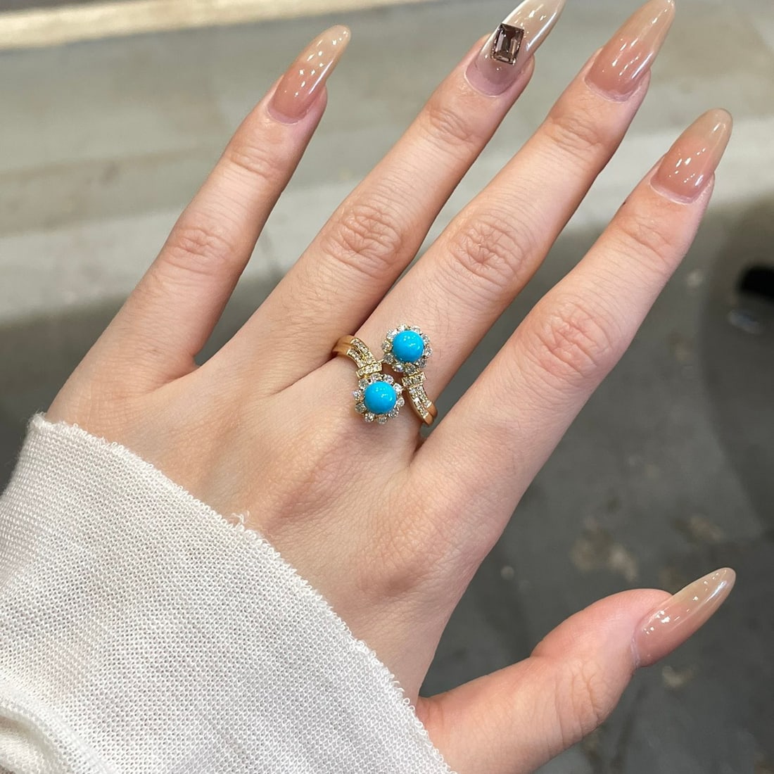 14k Gold 1.2 Ct Natural Blue Turquoise & Diamond Ring - 5