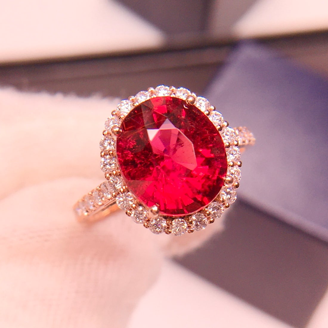 14k Gold 4.1 Ct Natural Tourmaline & Diamond Ring: Ref:231134107 // gold content:14k gold // ring size:7. 25us // // main gemstone:tourmaline // shape:oval // carat weight:4. 1ct // color:red // treatment:natural // // adjacent gemstone 2 :