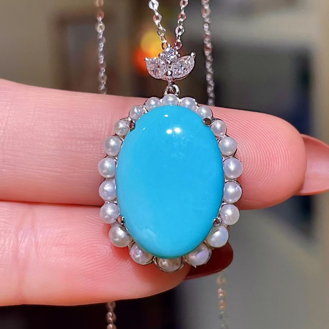 14k Gold 7.52 Ct Natural Blue Turquoise & Diamond Pendant( Without Chain ): Ref:231134113 // gold content:14k gold // main gemstone:blue turquoise // shape:oval // carat weight:7. 52ct // color:blue // treatment:natural // // adjacent gemstone 2 : diamond // shape:multiple