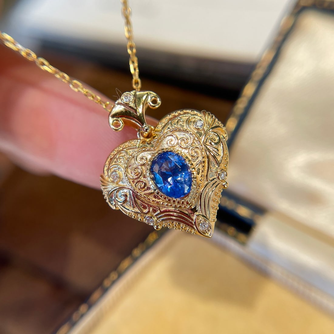 14k Gold 0.60 Ct Natural Sapphire & Diamond Pendant( Without Chain ) - 4