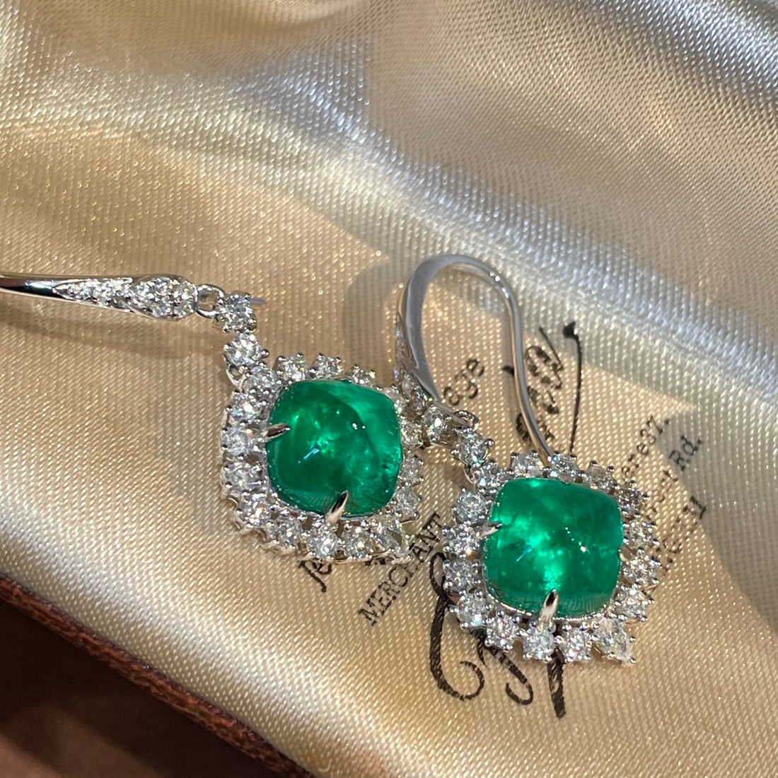 14k Gold 5.6 Ct Natural Emerald & Diamond Earrings - 4