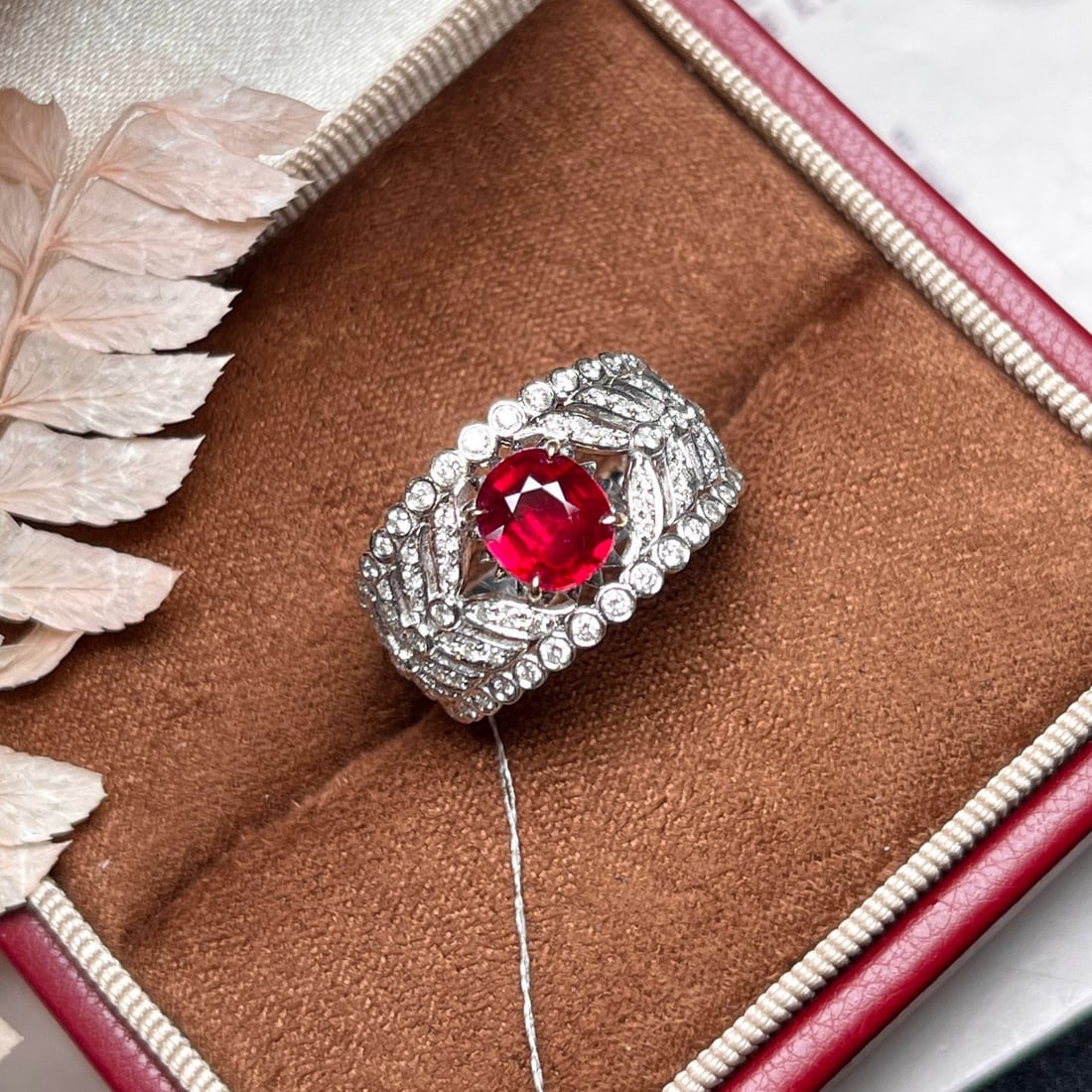 14k Gold 1.86 Ctw Natural Ruby & Diamond Ring: Ref:231134121 // gold content:14k gold // ring size:7. 25us // // main gemstone:ruby // shape:oval // carat weight:1. 2ct // color:pigeonblood red // treatment:natural // // adjacent gemstone 2 : diam