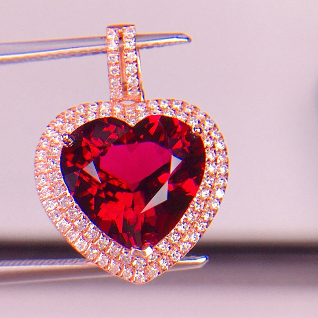 14k Gold 4.1 Ct Natural Tourmaline & Diamond Pendant( Without Chain ): Ref:231134131 // gold content:14k gold // main gemstone:tourmaline // shape:heart // carat weight:4. 1ct // color:red // treatment:natural // // adjacent gemstone 2 : diamond // shape:round //