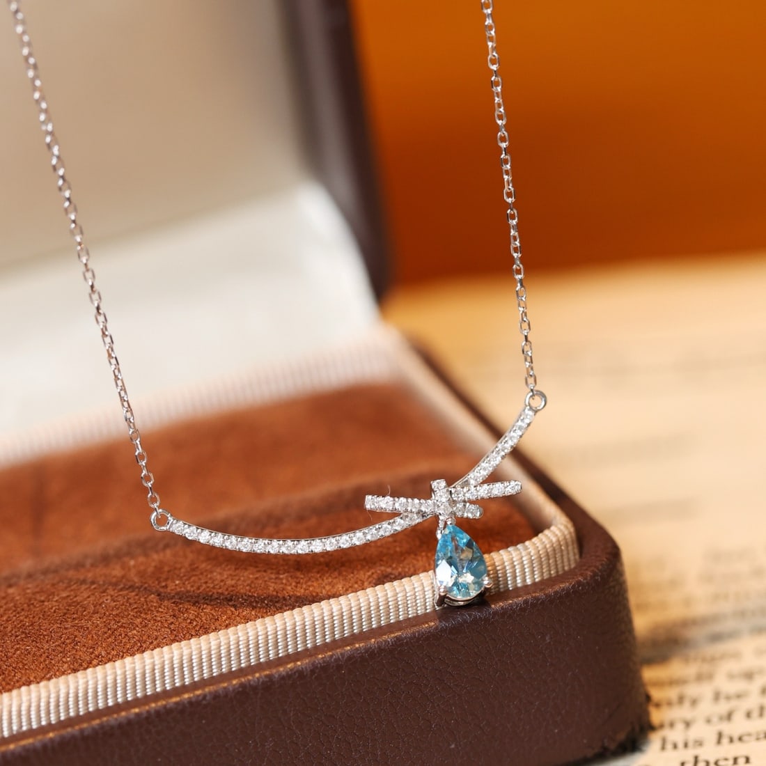 14k Gold 0.62 Ctw Natural Aquamarine & Diamond Necklace - 3