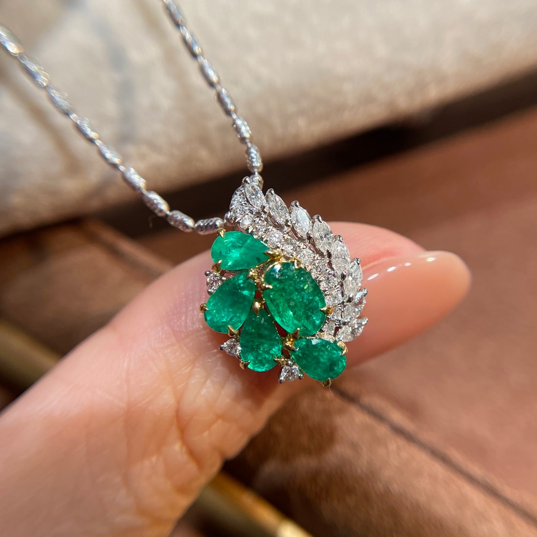 14k Gold 1.07 Ct Natural Emerald & Diamond Pendant( Without Chain ) - 3