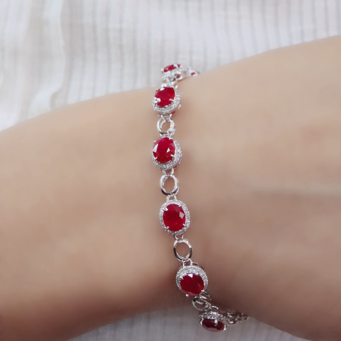 14k Gold 5.45 Ctw Vivid Red Natural Ruby & Diamond Bracelet - 4