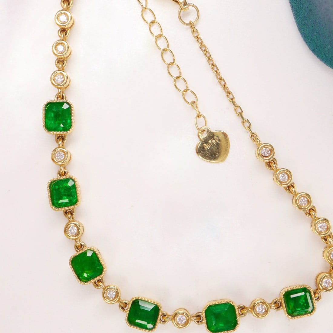 14k Gold 1.77 Ctw Vivid Green Natural Emerald & Diamond Bracelet (1 of 6)