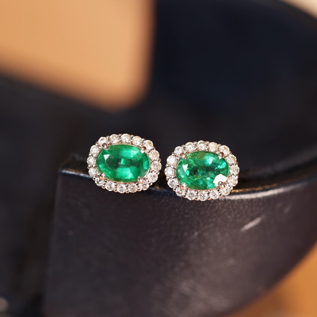 14k Gold 1.96 Ctw Vivid Green Natural Emerald & Diamond Earrings - 3