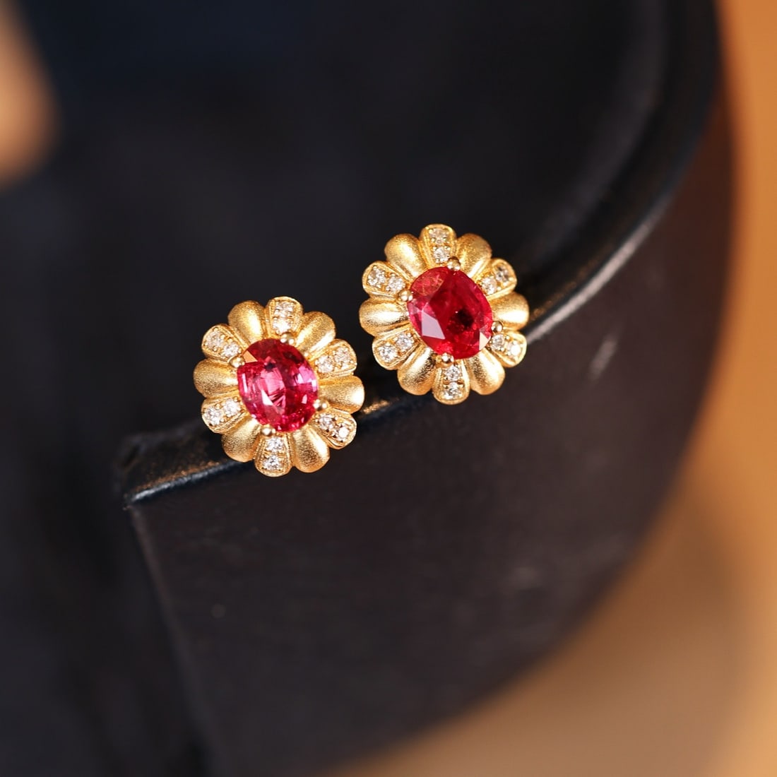 14k Gold 0.8 Ct Natural Ruby & Diamond Earrings - 3