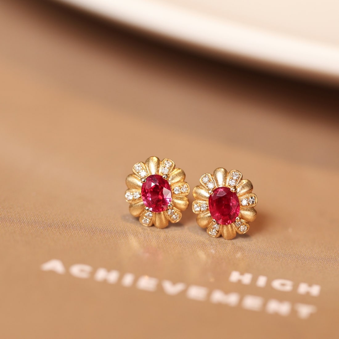 14k Gold 0.8 Ct Natural Ruby & Diamond Earrings - 7