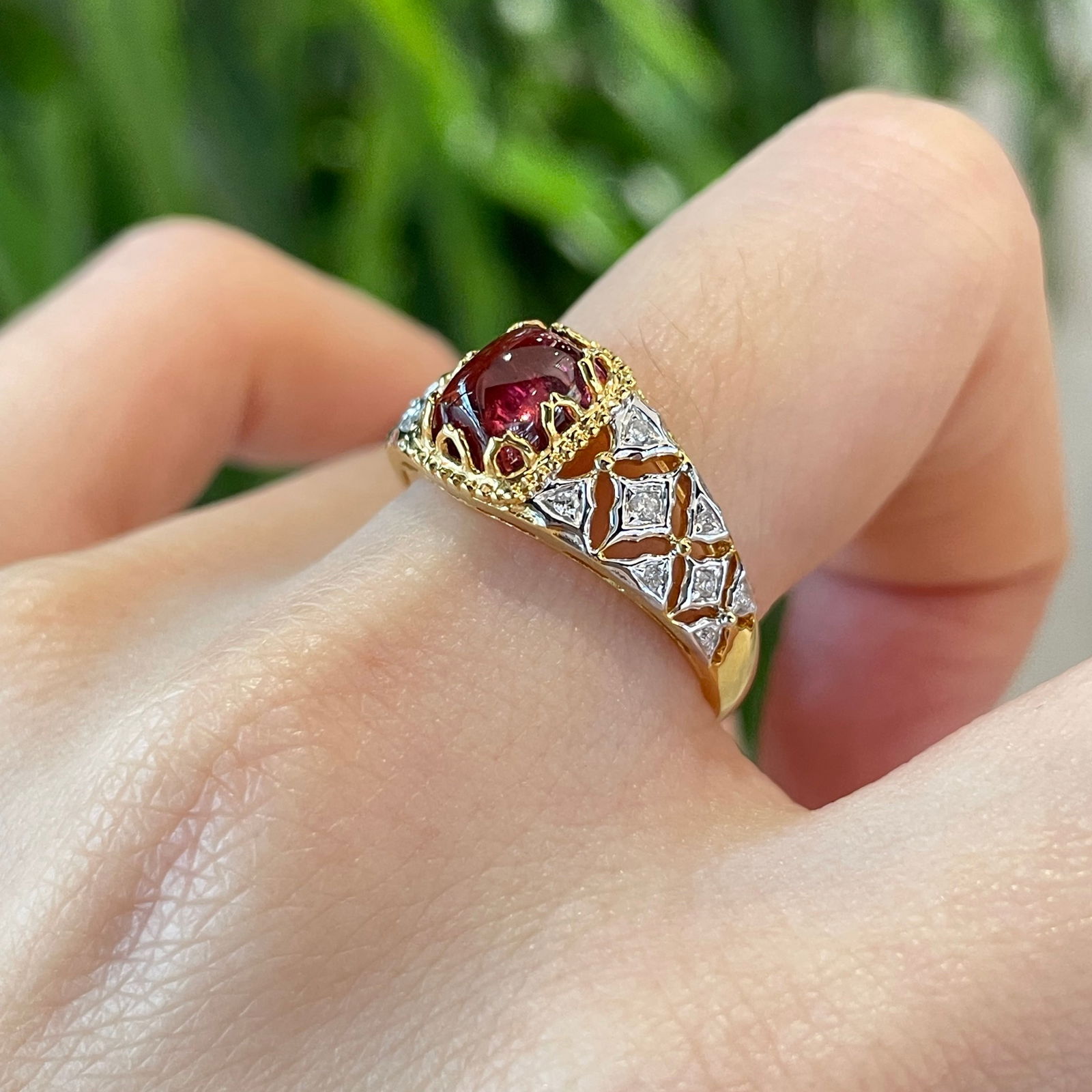 14k Gold 1.3 Ct Natural Tourmaline & Diamond Ring: Ref:231134170 // gold content:14k gold // ring size:7. 25us // // main gemstone:tourmaline // shape:sugar-loaf // carat weight:1. 3ct // color:red // treatment:natural // // adjacent gemstone 2 :