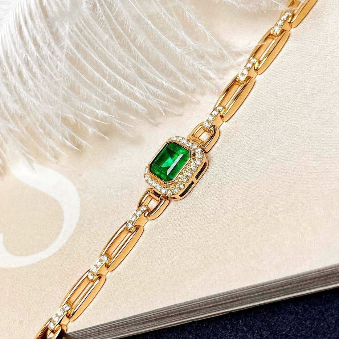 14k Gold 1.63 Ctw Vivid Green Natural Emerald & Diamond Bracelet - 2