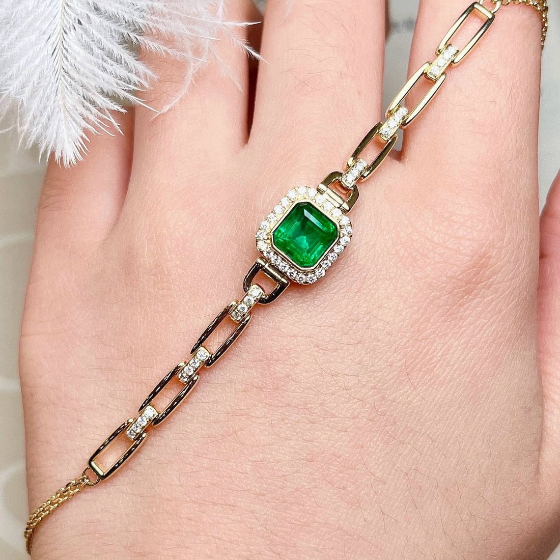 14k Gold 1.63 Ctw Vivid Green Natural Emerald & Diamond Bracelet - 5