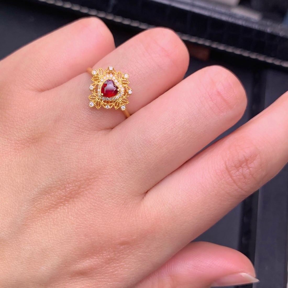 14k Gold 0.52 Ct Natural Ruby & Diamond Ring - 8