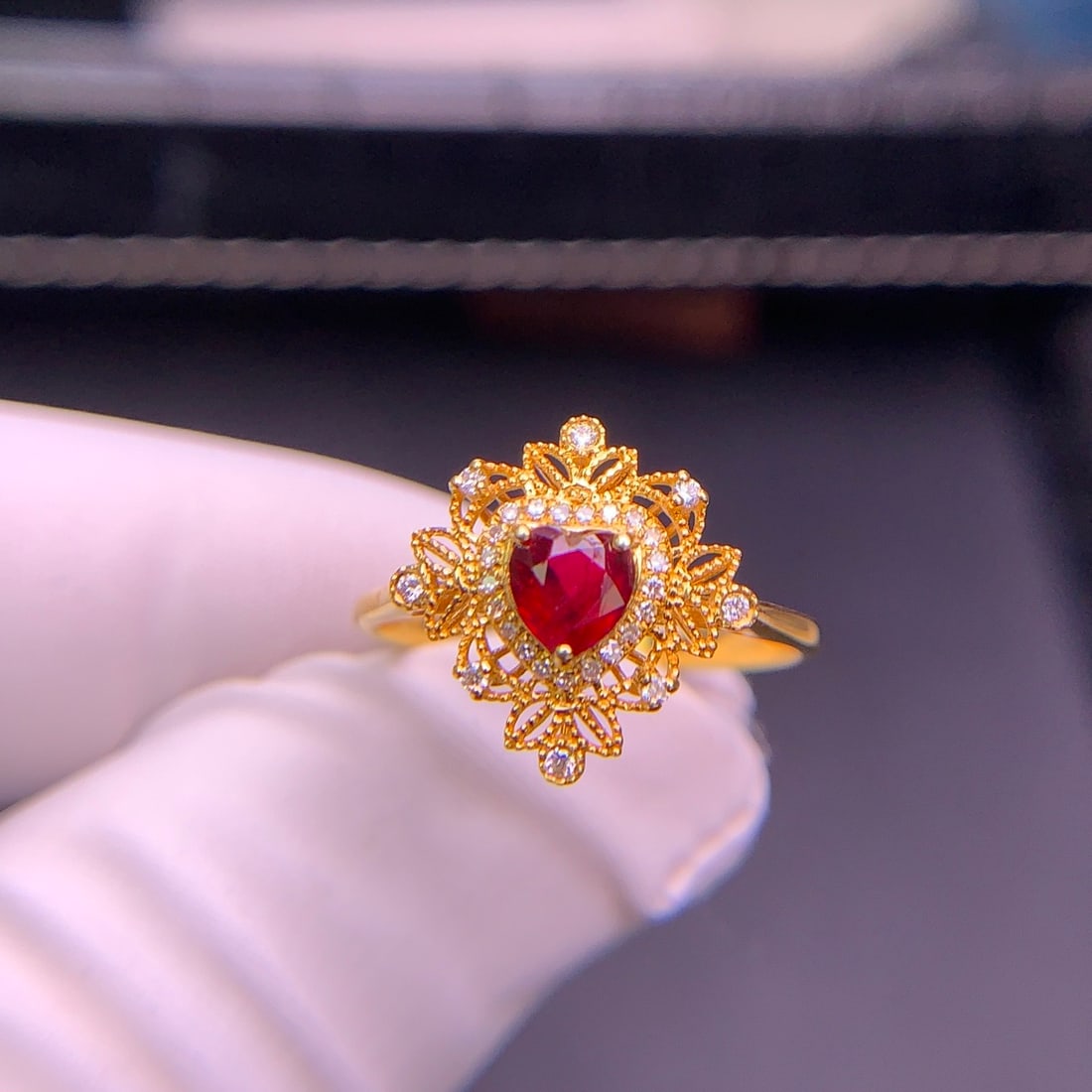 14k Gold 0.52 Ct Natural Ruby & Diamond Ring - 9