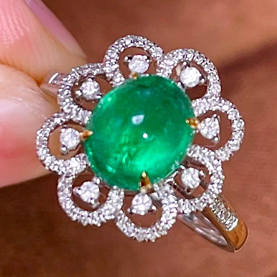 14k Gold 1.7 Ct Natural Emerald & Diamond Ring - 2