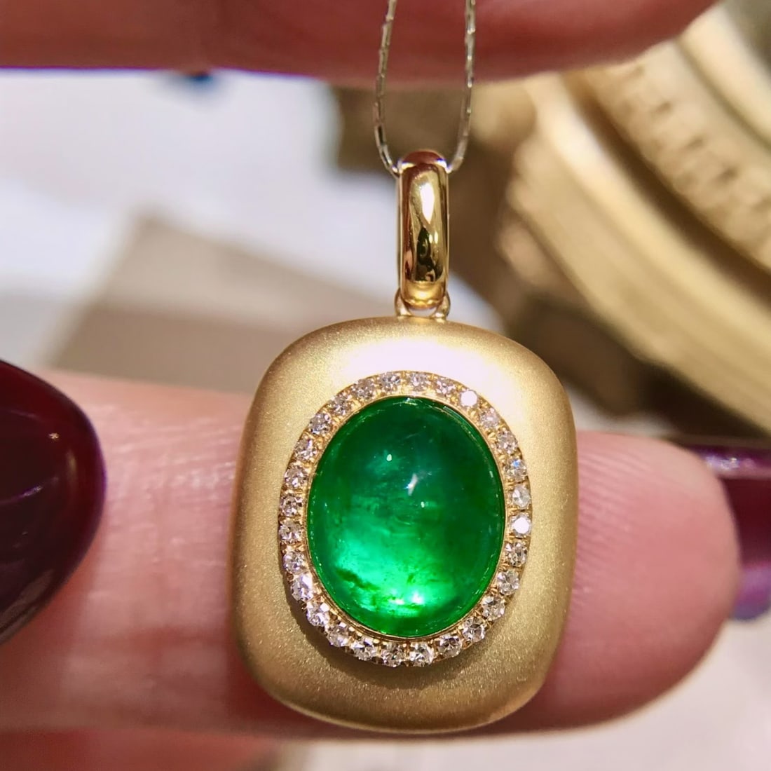 14k Gold 1.88 Ctw Natural Emerald & Diamond Pendant( Without Chain ) - 4