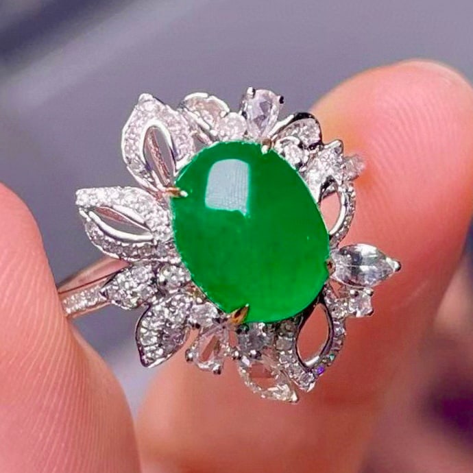 14k Gold 1.95 Ct Natural Emerald & Diamond Ring - 6