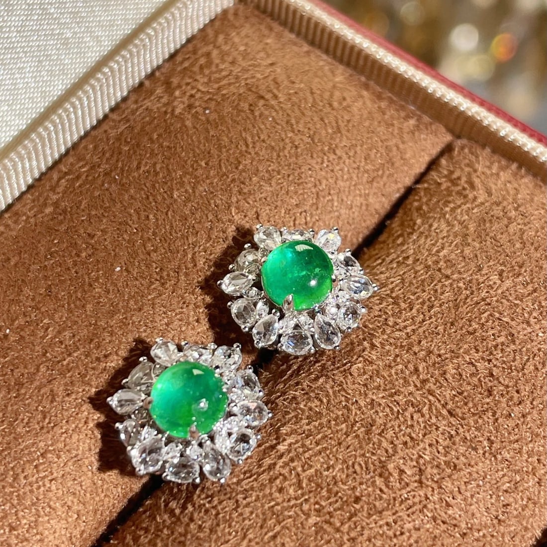 14k Gold 2.15 Ctw Natural Emerald & Diamond Earrings - 3