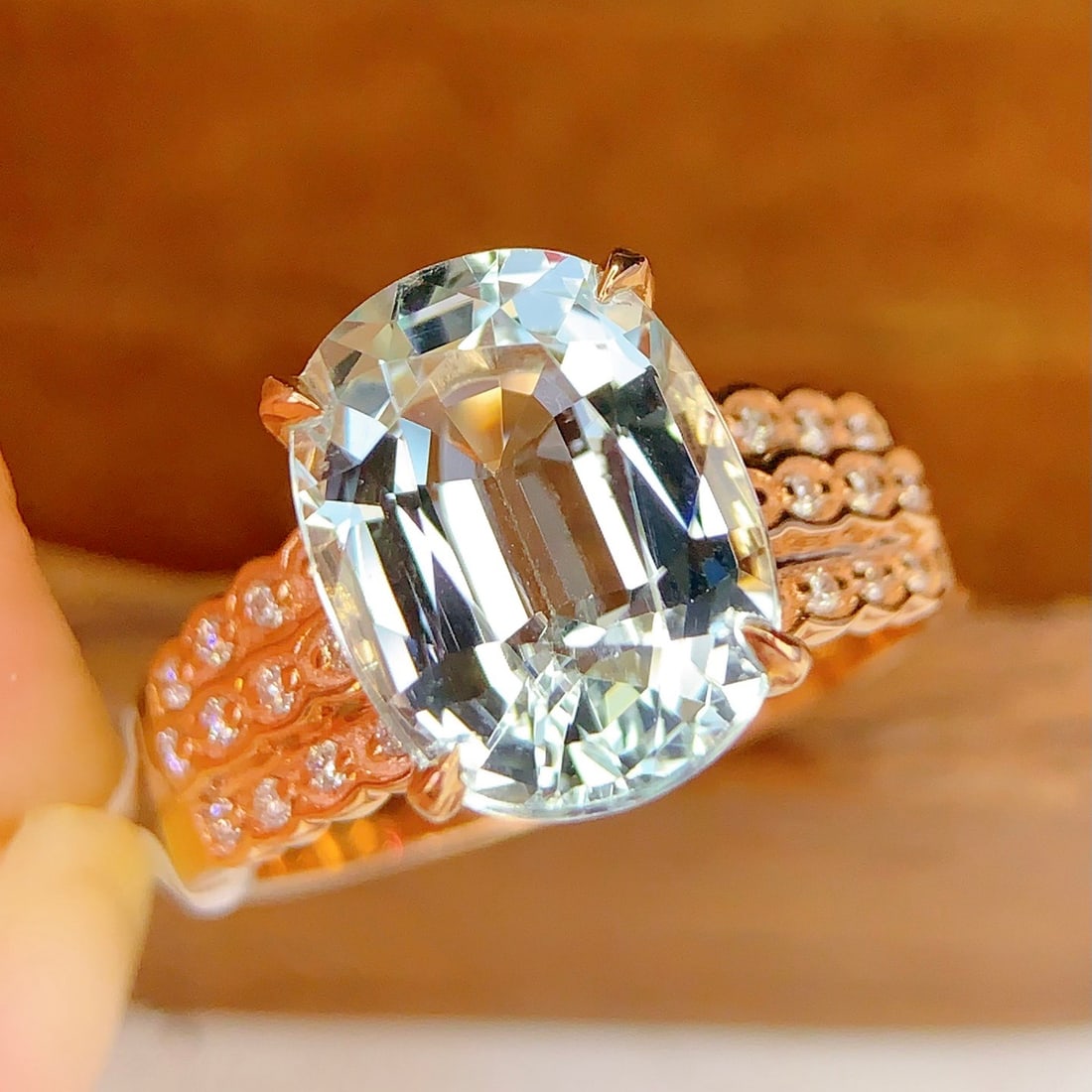 14k Gold 4.6 Ct Natural Aquamarine & Diamond Ring - 5