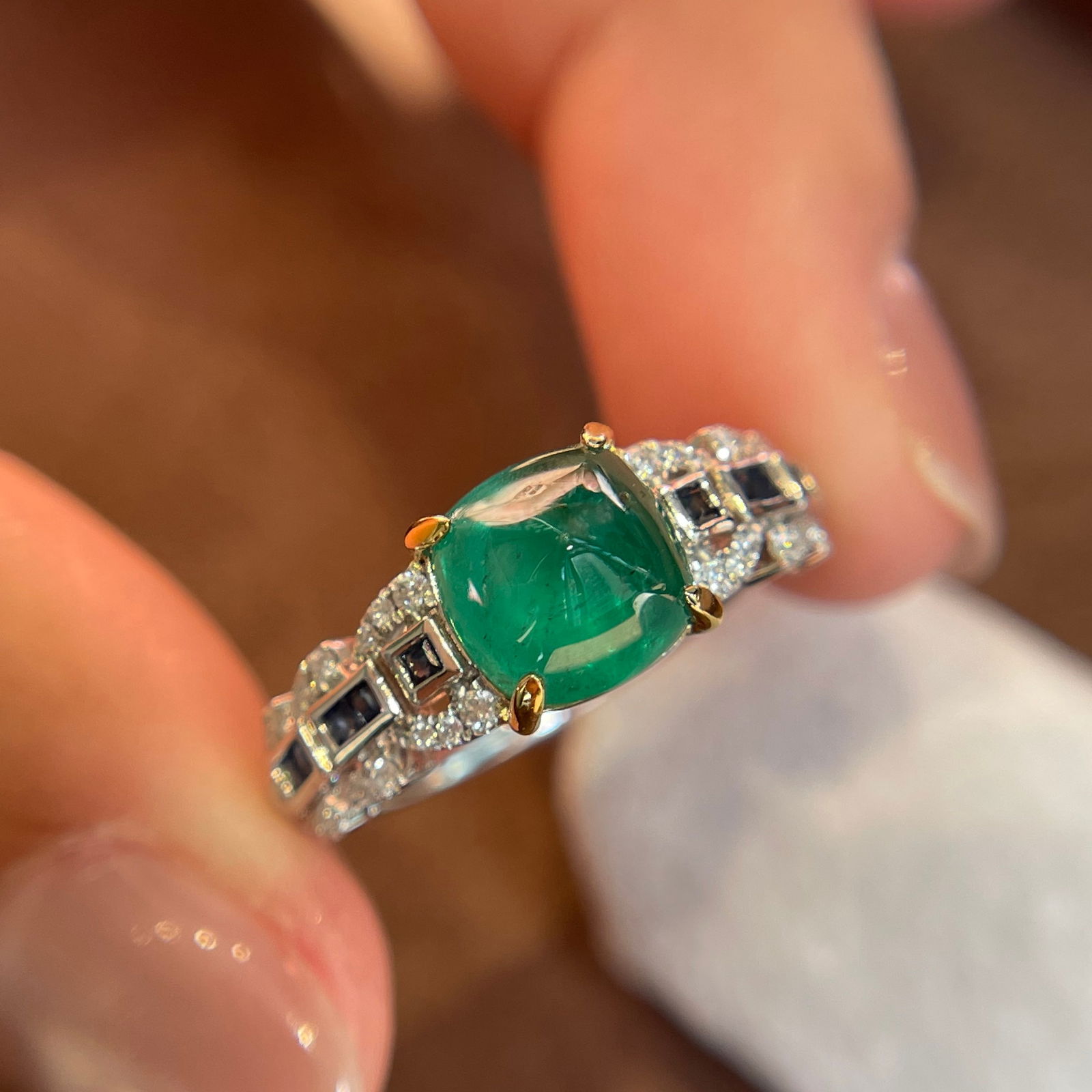 14k Gold 2 Ct Natural Emerald & Sapphire & Diamond Ring - 7