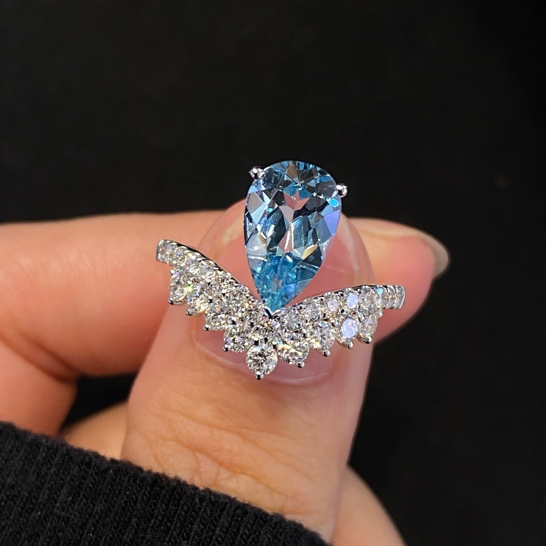 14k Gold 2.10 Ctw Natural Aquamarine & Lab Grown Diamond Ring: Ref:231134220 // gold content:14k gold // ring size:7. 25us // // main gemstone:aquamarine // shape:pear // carat weight:1. 42ct // color:santa maria color // treatment:natural // // adjacent