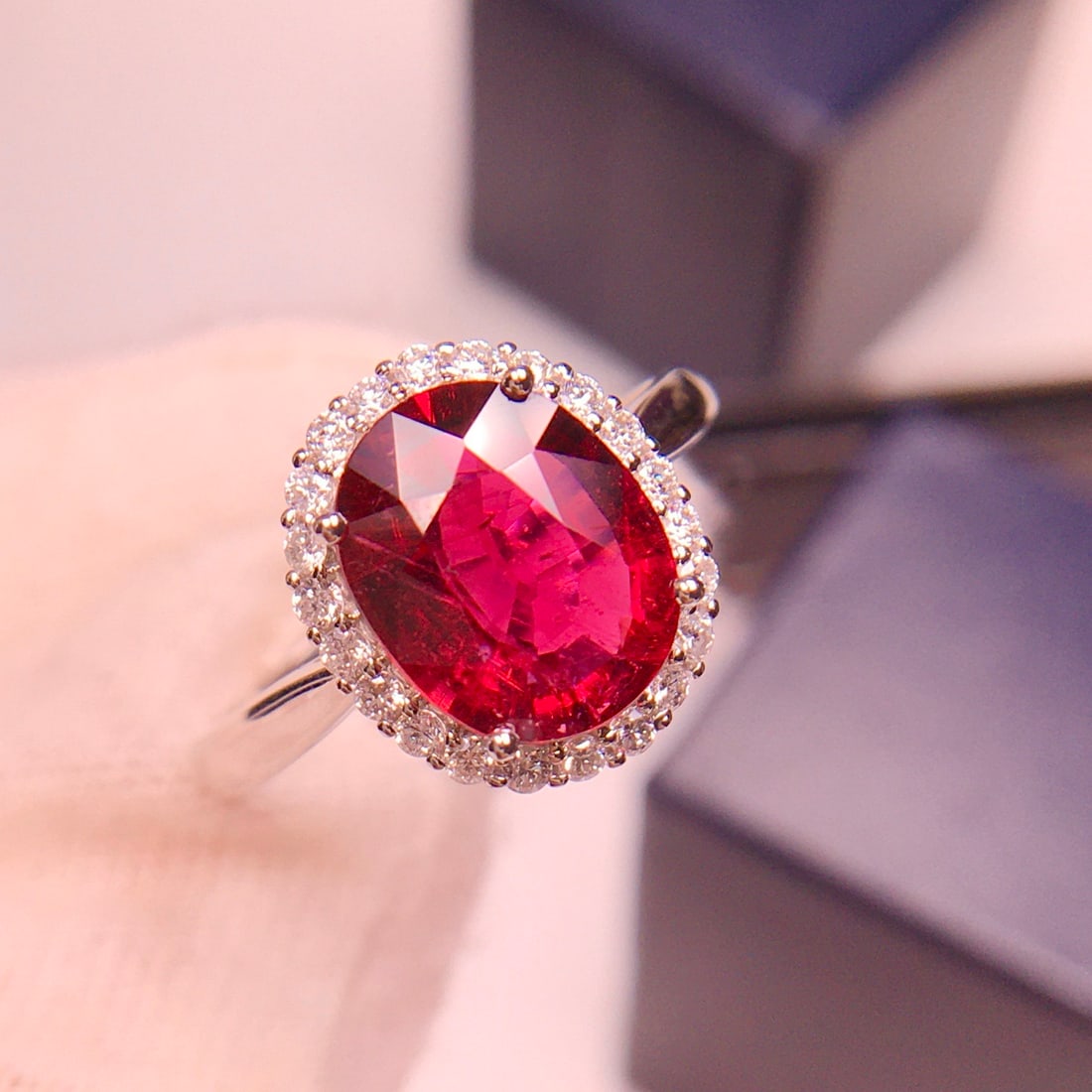 14k Gold 2.86 Ct Natural Tourmaline & Diamond Ring: Ref:231134223 // gold content:14k gold // ring size:7. 25us // // main gemstone:tourmaline // shape:oval // carat weight:2. 86ct // color:red // treatment:natural // // adjacent gemstone 2 :