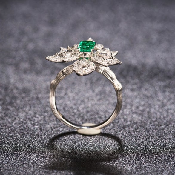 14k Gold 0.48 Ct Vivid Green Natural Emerald & Diamond Ring - 6