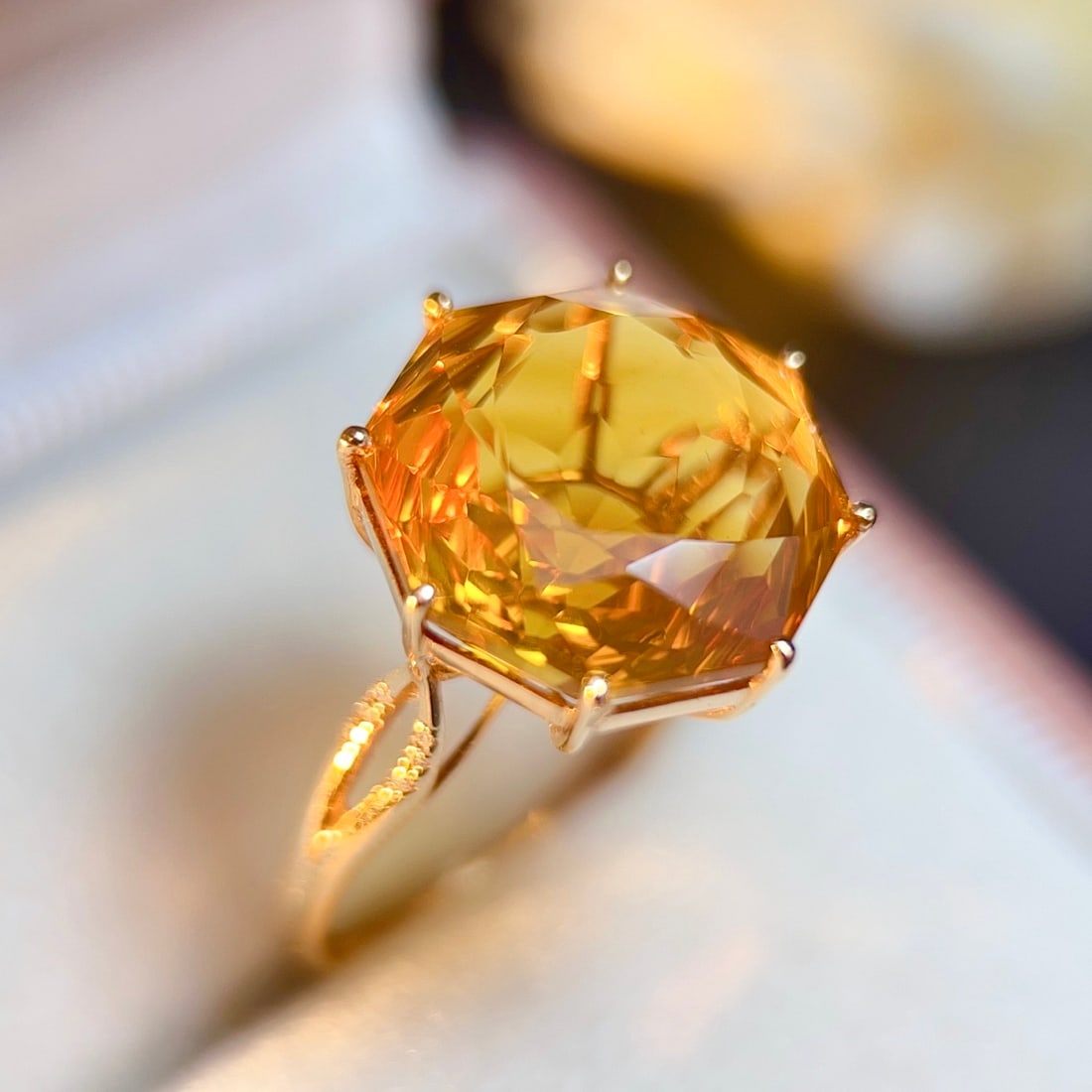 14k Gold 10.58 Ctw Natural Citrine & Diamond Ring - 5