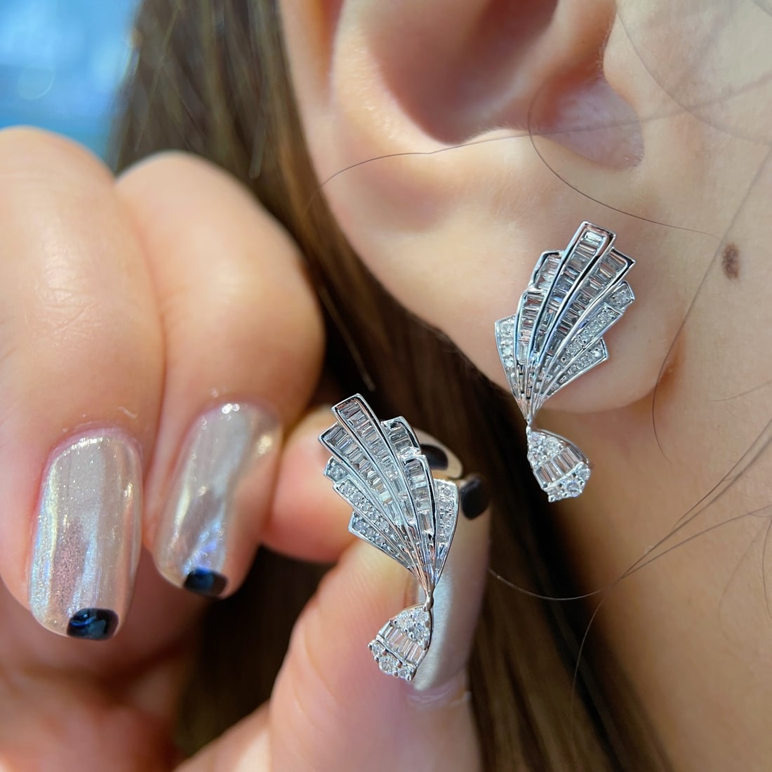 14k Gold 0.6 Ct Natural H Diamond Earrings - 4