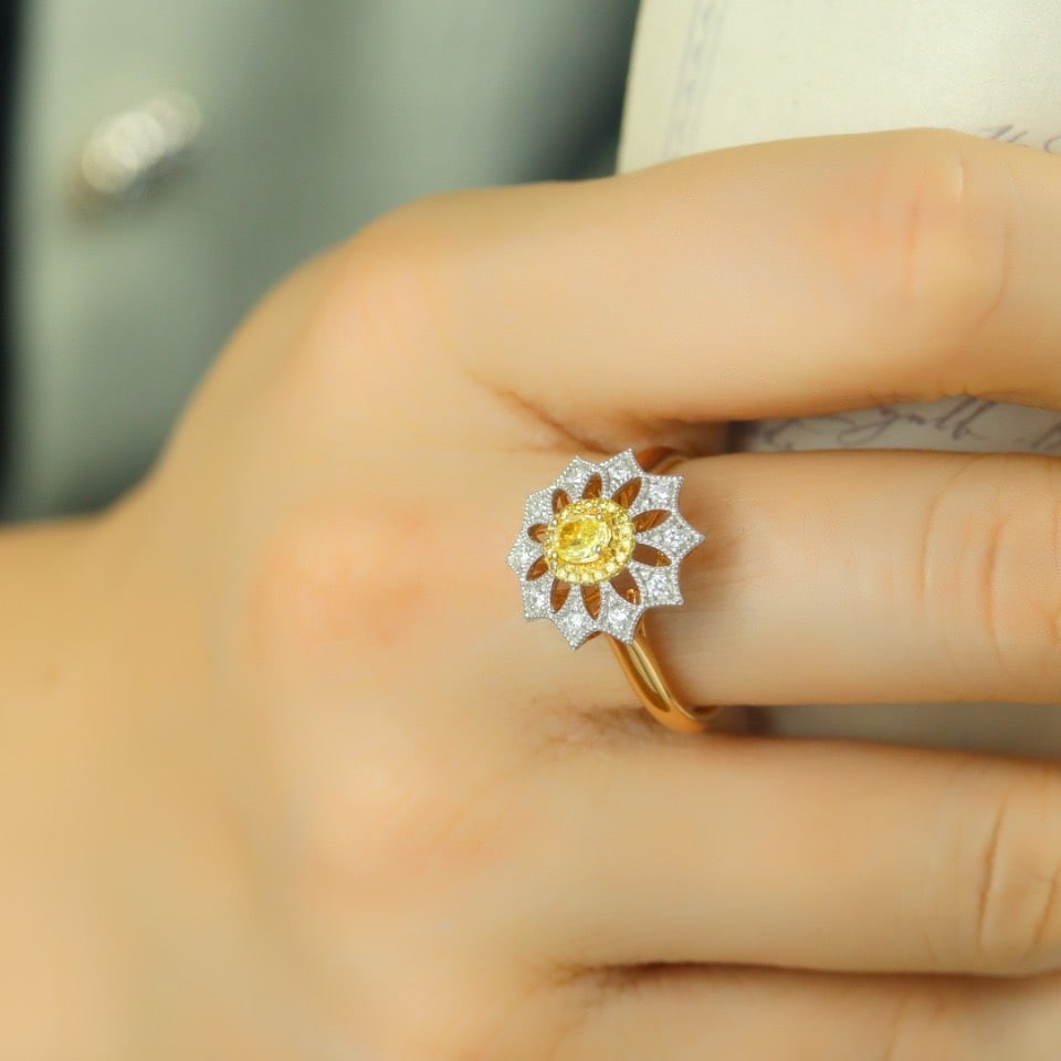 14k Gold 0.43 Ctw Natural Yellow Diamond & Diamond Ring - 6