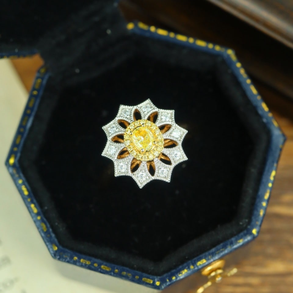 14k Gold 0.43 Ctw Natural Yellow Diamond & Diamond Ring - 7