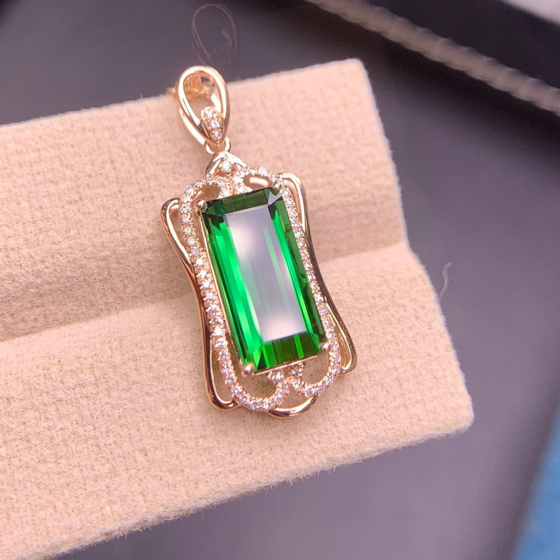 14k Gold 4.1 Ct Natural Tourmaline & Diamond Pendant( Without Chain ) - 3