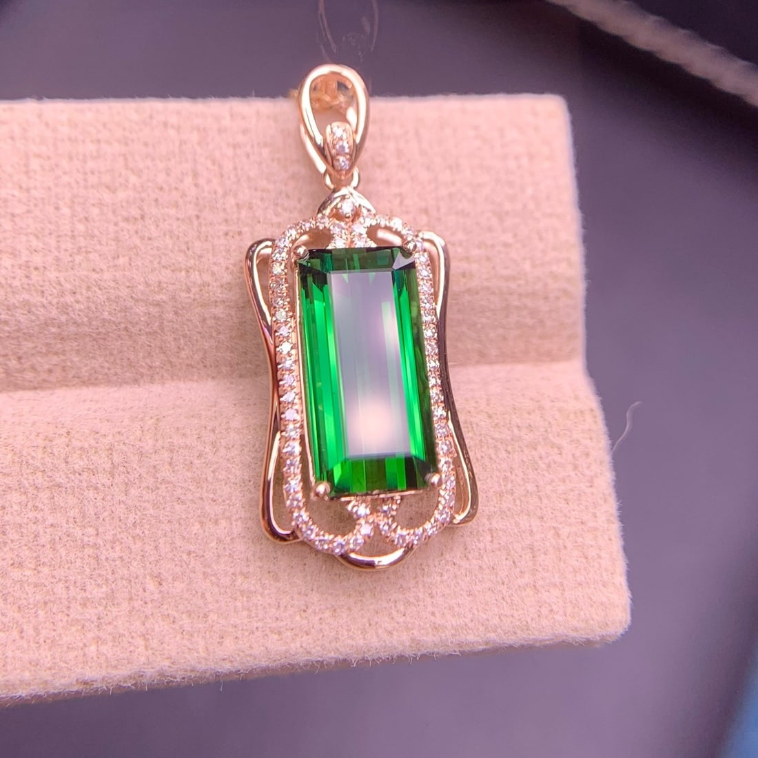 14k Gold 4.1 Ct Natural Tourmaline & Diamond Pendant( Without Chain ) - 9