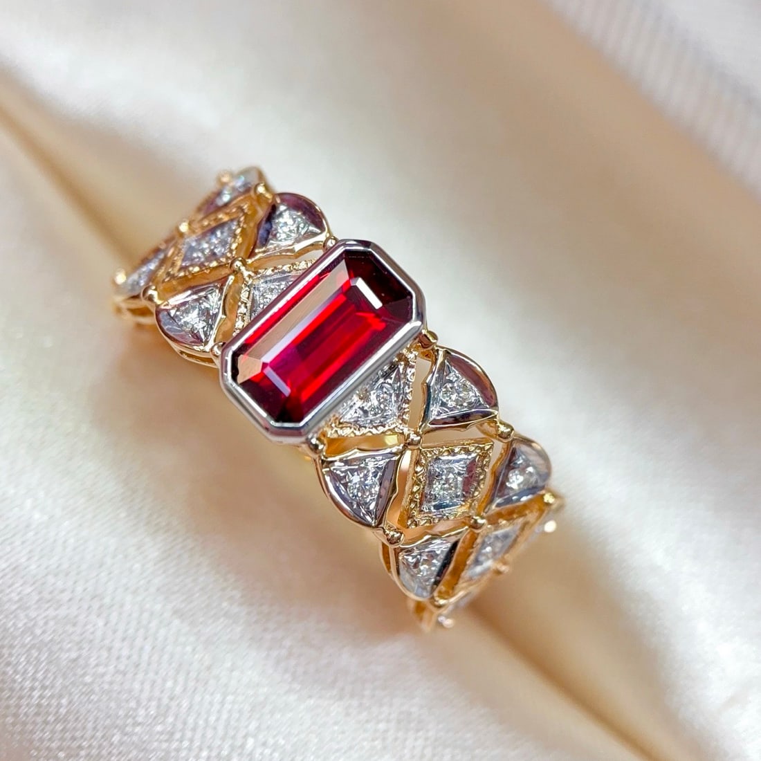 14k Gold 1.42 Ctw Natural Ruby & Diamond Ring (1 of 6)