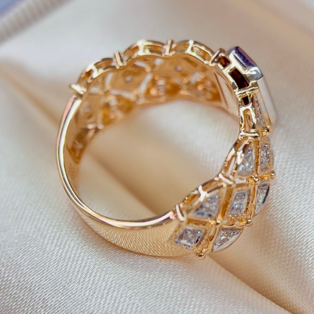 14k Gold 1.42 Ctw Natural Ruby & Diamond Ring - 2