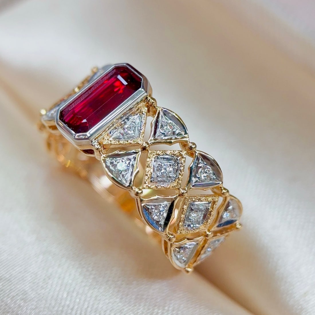 14k Gold 1.42 Ctw Natural Ruby & Diamond Ring - 3