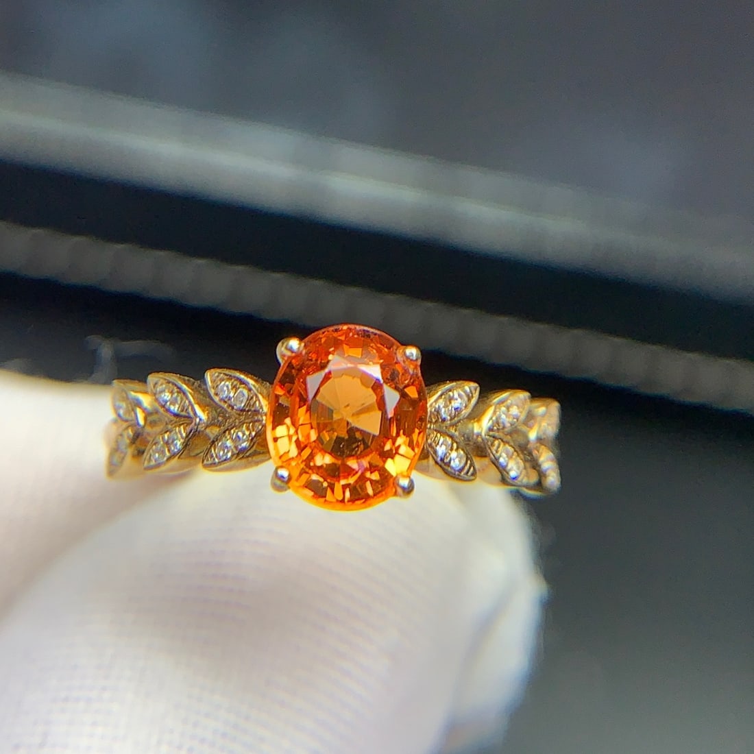 14k Gold 1.98 Ct Natural Spessartine & Diamond Ring: Ref:231134308 // gold content:14k gold // ring size:7. 25us // // main gemstone:spessartine // shape:oval // carat weight:1. 98ct // color:orange // treatment:natural // // adjacent gemstone 2 :