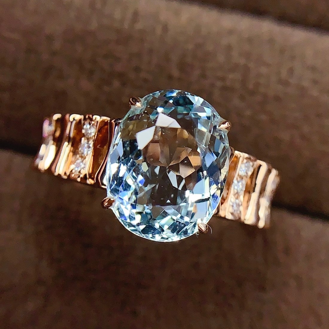 14k Gold 2.73 Ct Natural Aquamarine & Diamond Ring - 4