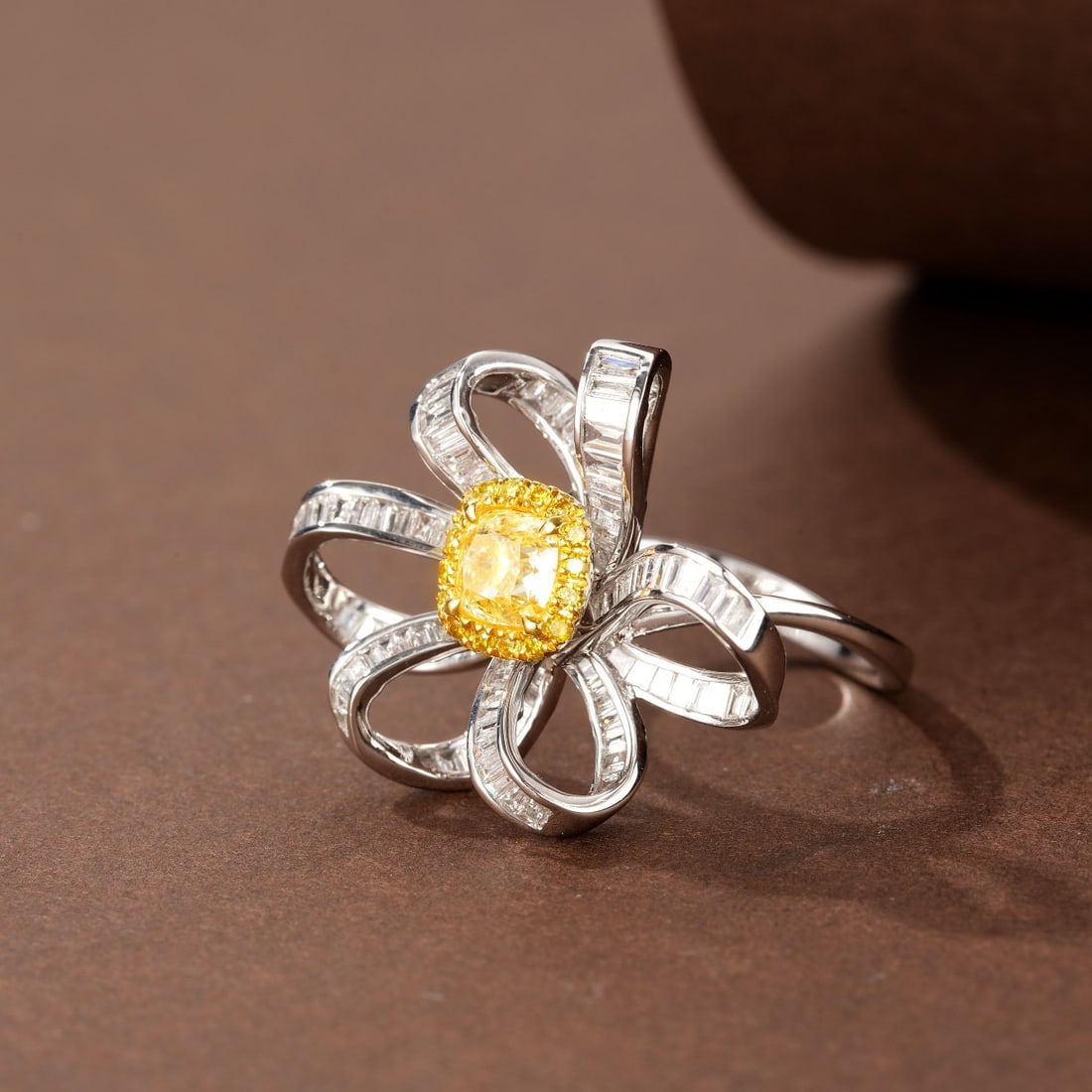 14k Gold 2.01 Ctw Natural Yellow Diamond & Diamond Ring - 4