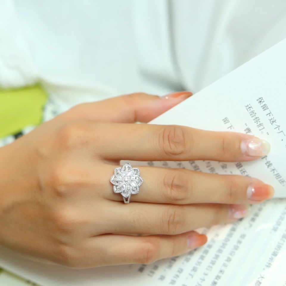 14k Gold 0.65 Ct Natural H Diamond Ring - 6