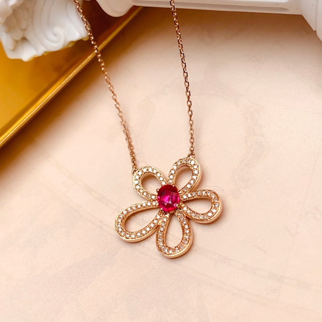 14k Gold 0.48 Ct Natural Ruby & Diamond & Flowers Necklace - 3
