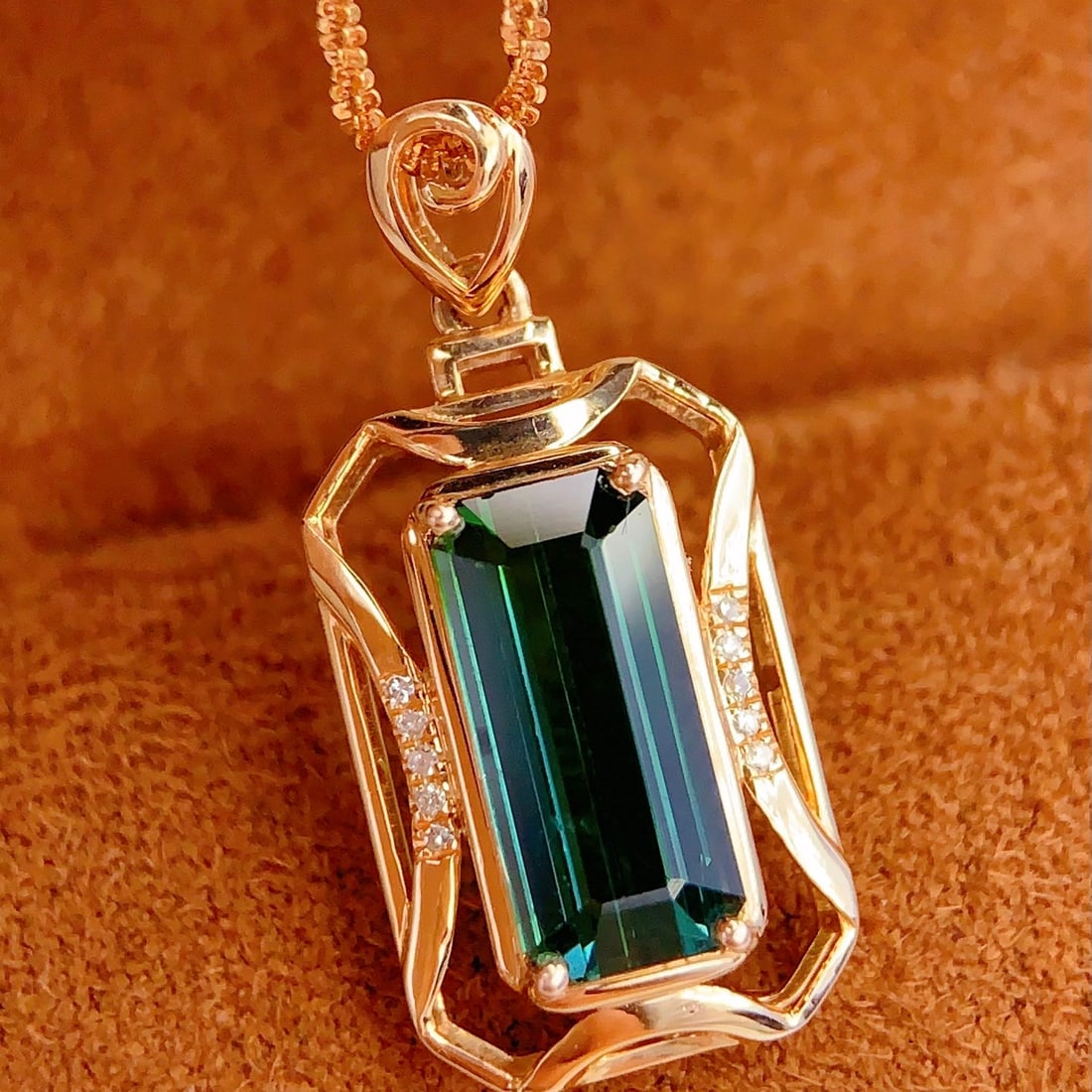 14k Gold 2.25 Ct Natural Tourmaline & Diamond Pendant( Without Chain ) - 2